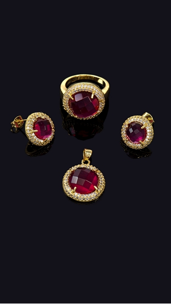 Picture of High Quality Micro Pave Setting Gold Plated 3 Pieces Jewelry Sets