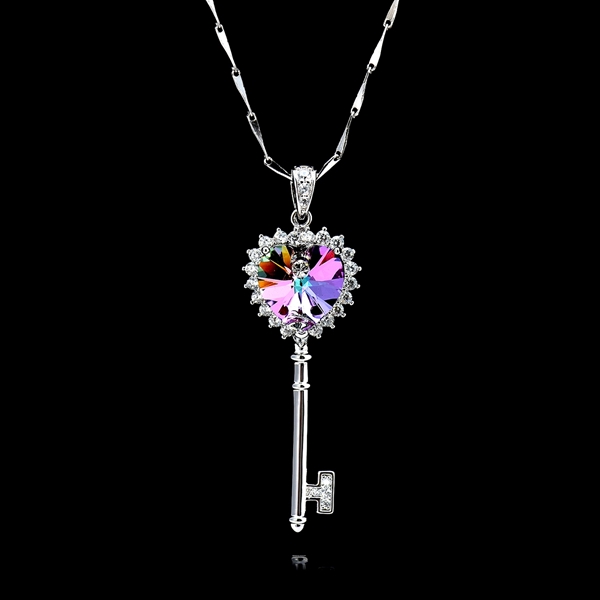 Picture of Bling Key Casual Pendant Necklace