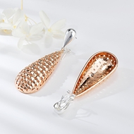 Picture of Dubai Medium Dangle Earrings with Fast Shipping