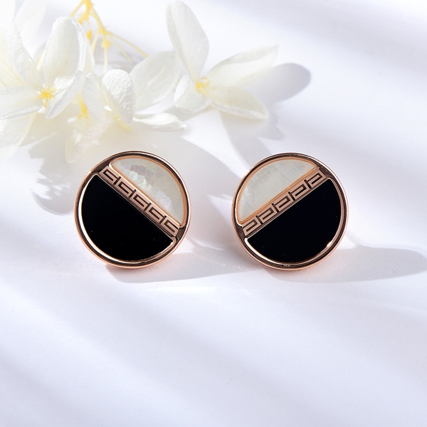 Picture of Top Shell Zinc Alloy Stud Earrings