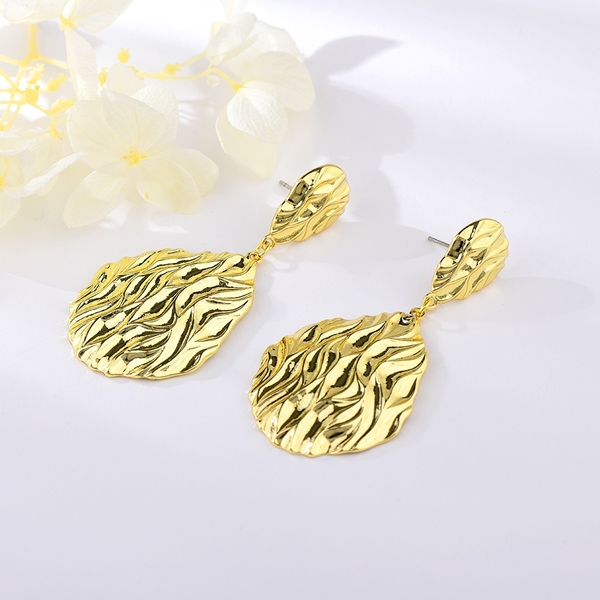 Picture of Great Value Gold Plated Big Dangle Earrings for Ladies