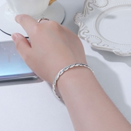 Picture of Charming Platinum Plated Small Fashion Bangle As a Gift