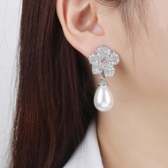 Picture of New Season White Cubic Zirconia Dangle Earrings with SGS/ISO Certification