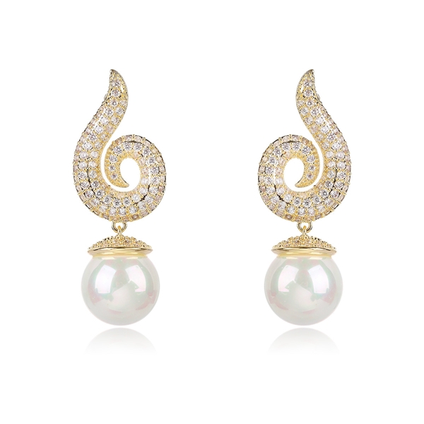 Picture of Nickel Free Gold Plated Cubic Zirconia Dangle Earrings with Easy Return