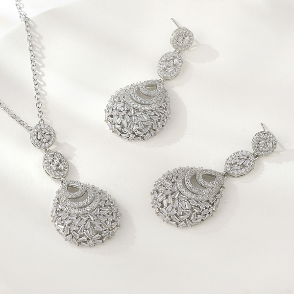 Picture of Sparkling Medium Platinum Plated 2 Piece Jewelry Set