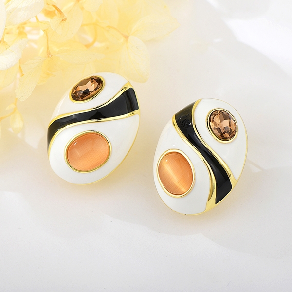 Picture of Low Cost Gold Plated Zinc Alloy Stud Earrings with Low Cost