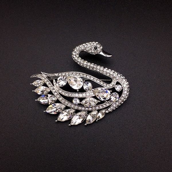 Picture of swan White Brooche For Your Occasions