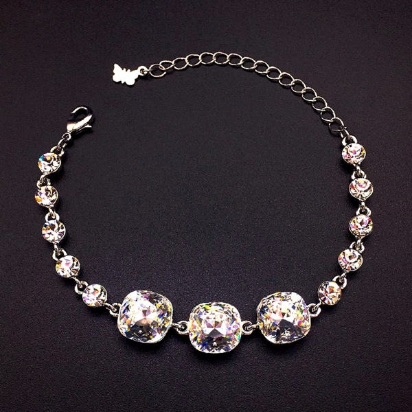 Picture of Great Swarovski Element Platinum Plated Fashion Bracelet